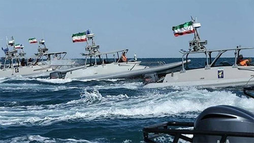 anchas rápidas iraníes Irán tiene totalmente bajo su control el Golfo Pérsico y el estrecho de Ormuz